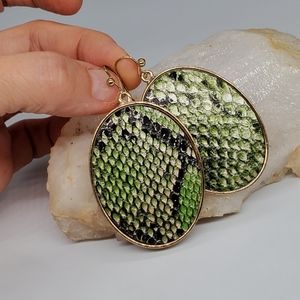 ❤️Vintage Jewel Gold Hypoallergenic Hooks Snake Skin Leather Large Oval Earrings